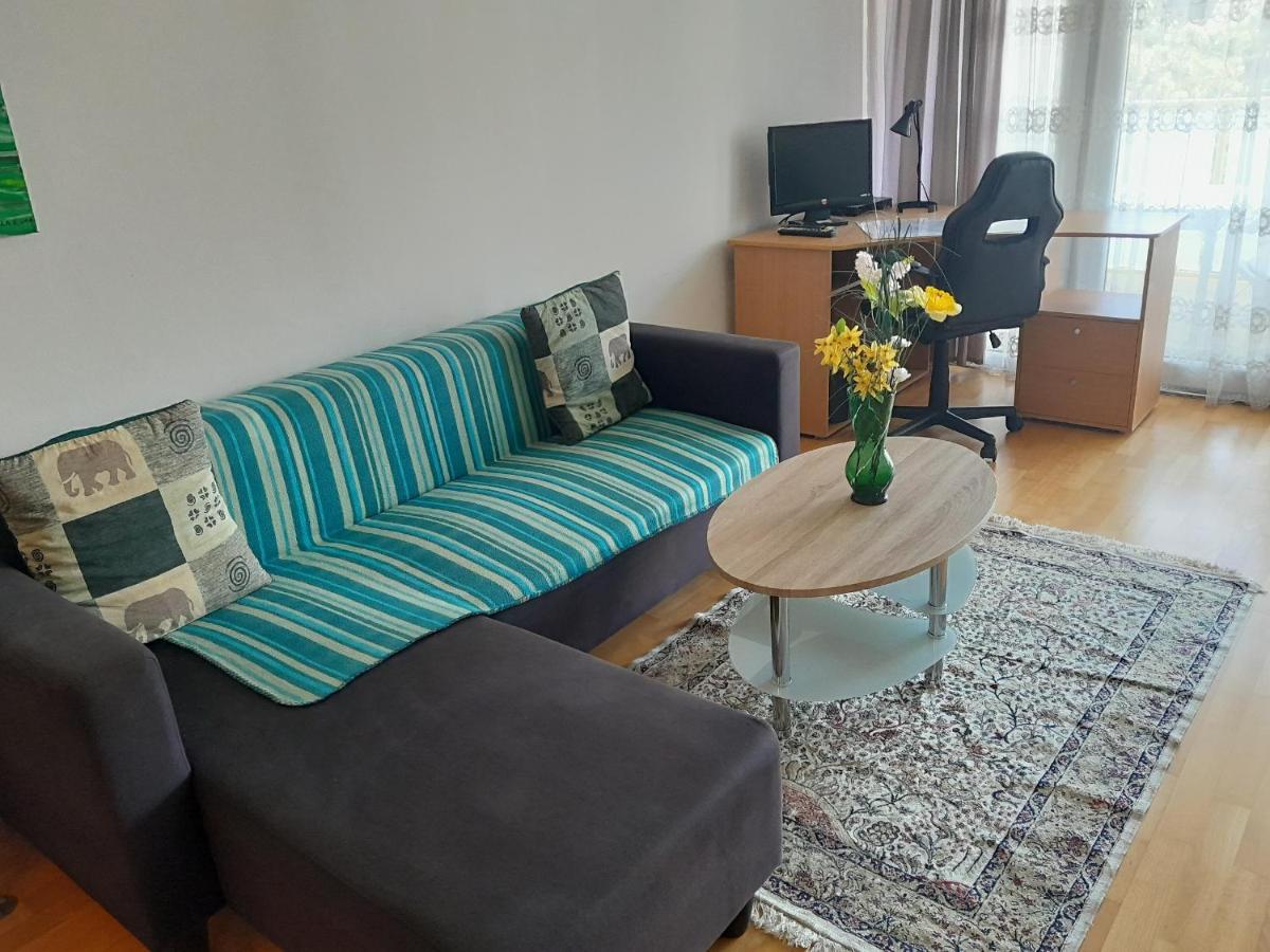 Serviced Apartment With Sunny Balcony فيينا المظهر الخارجي الصورة