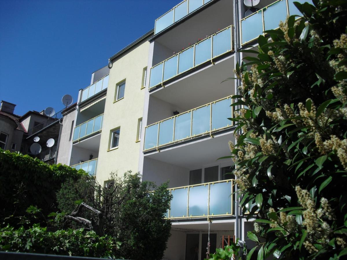 Serviced Apartment With Sunny Balcony فيينا المظهر الخارجي الصورة